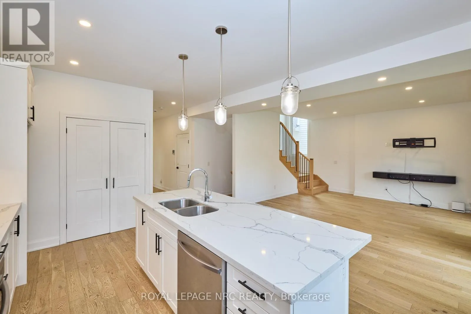 159 HODGKINS AVENUE
