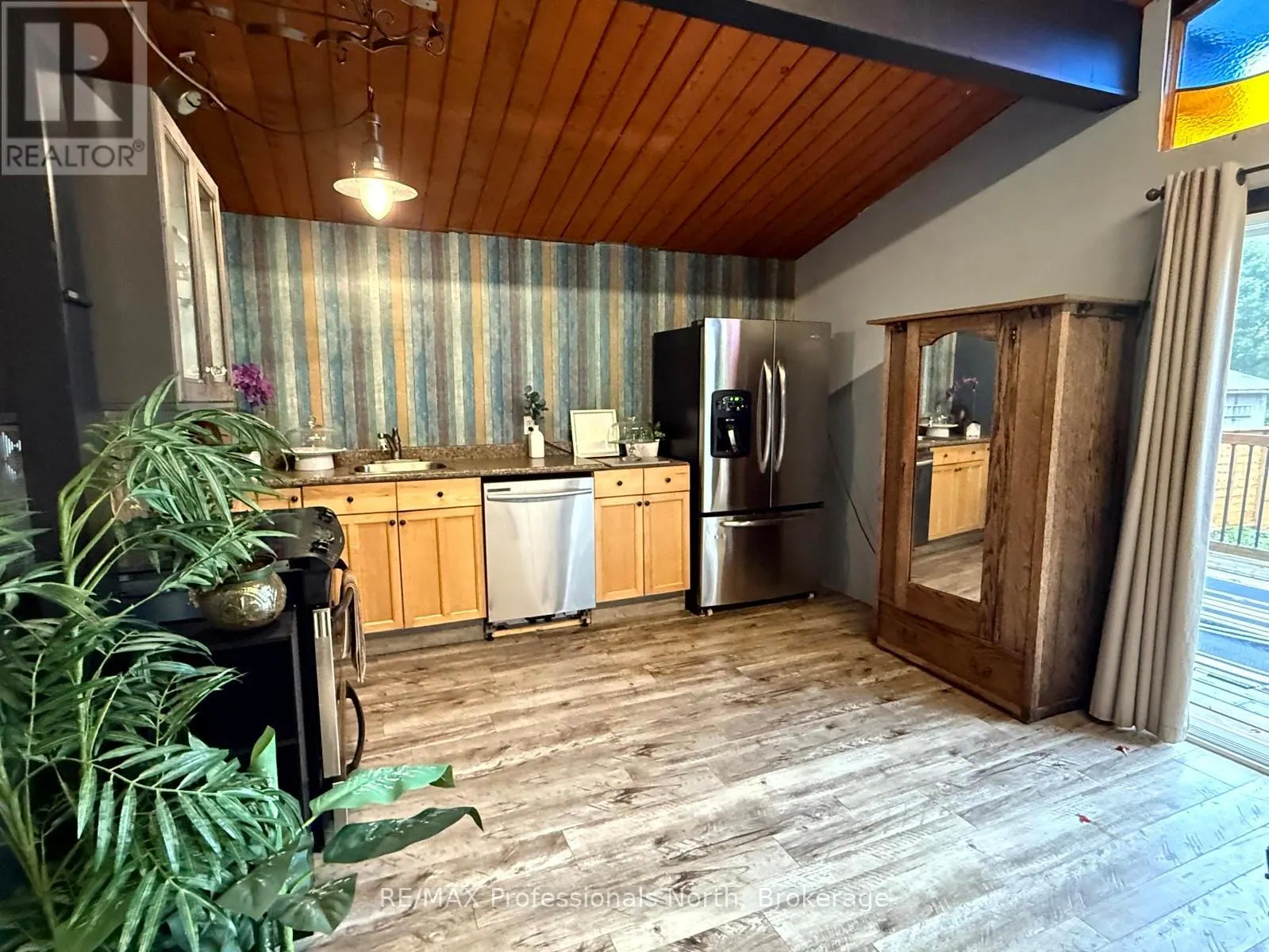 2307 LOOP ROAD