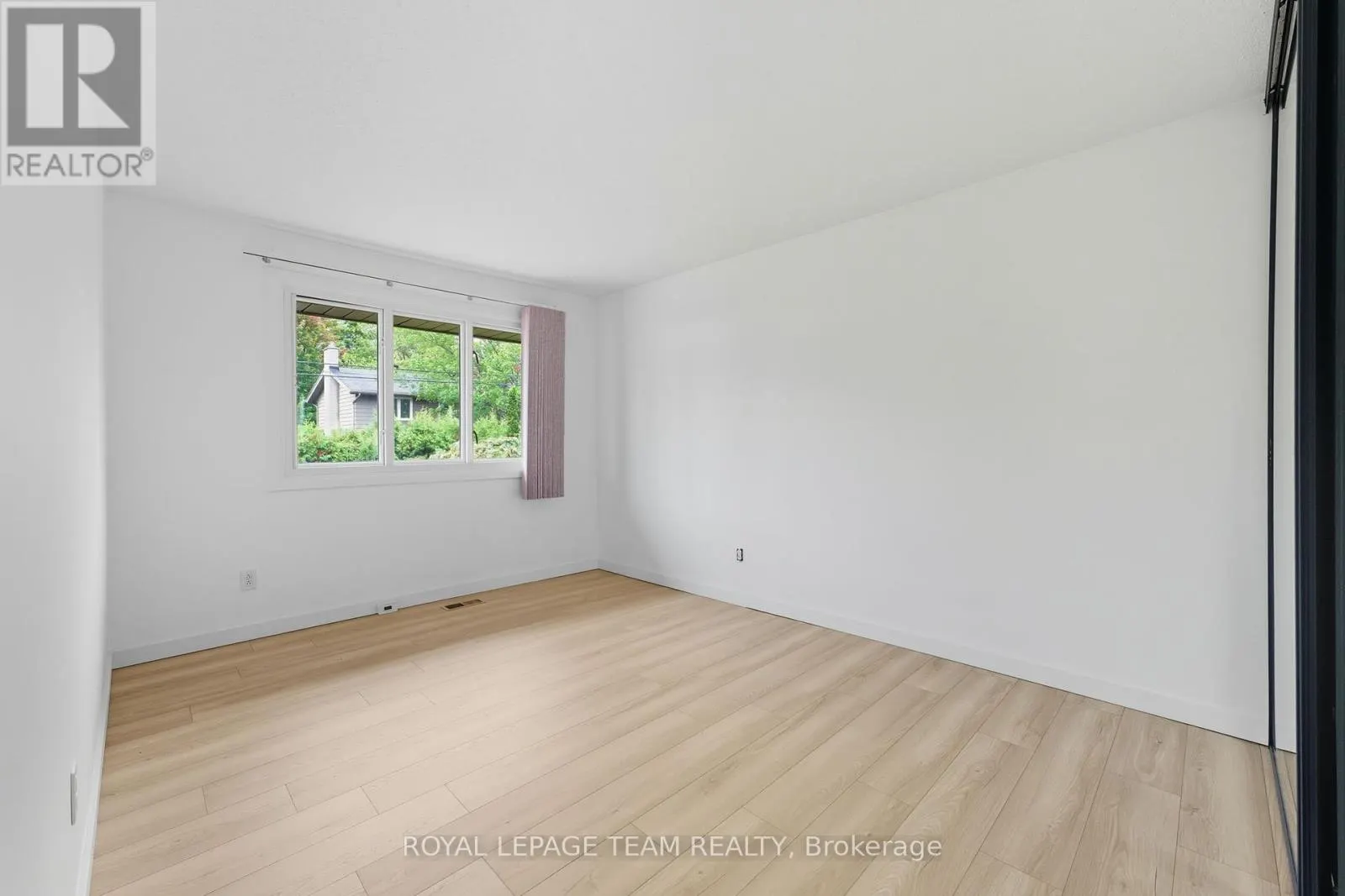 1856 PLAYFAIR DRIVE