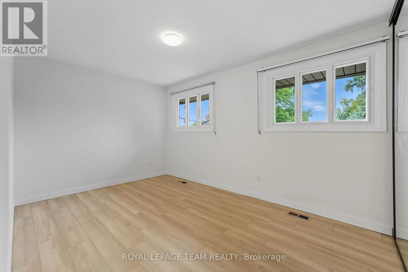 1856 PLAYFAIR DRIVE