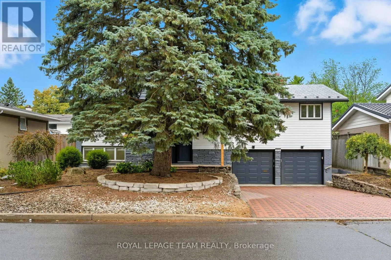 1856 PLAYFAIR DRIVE