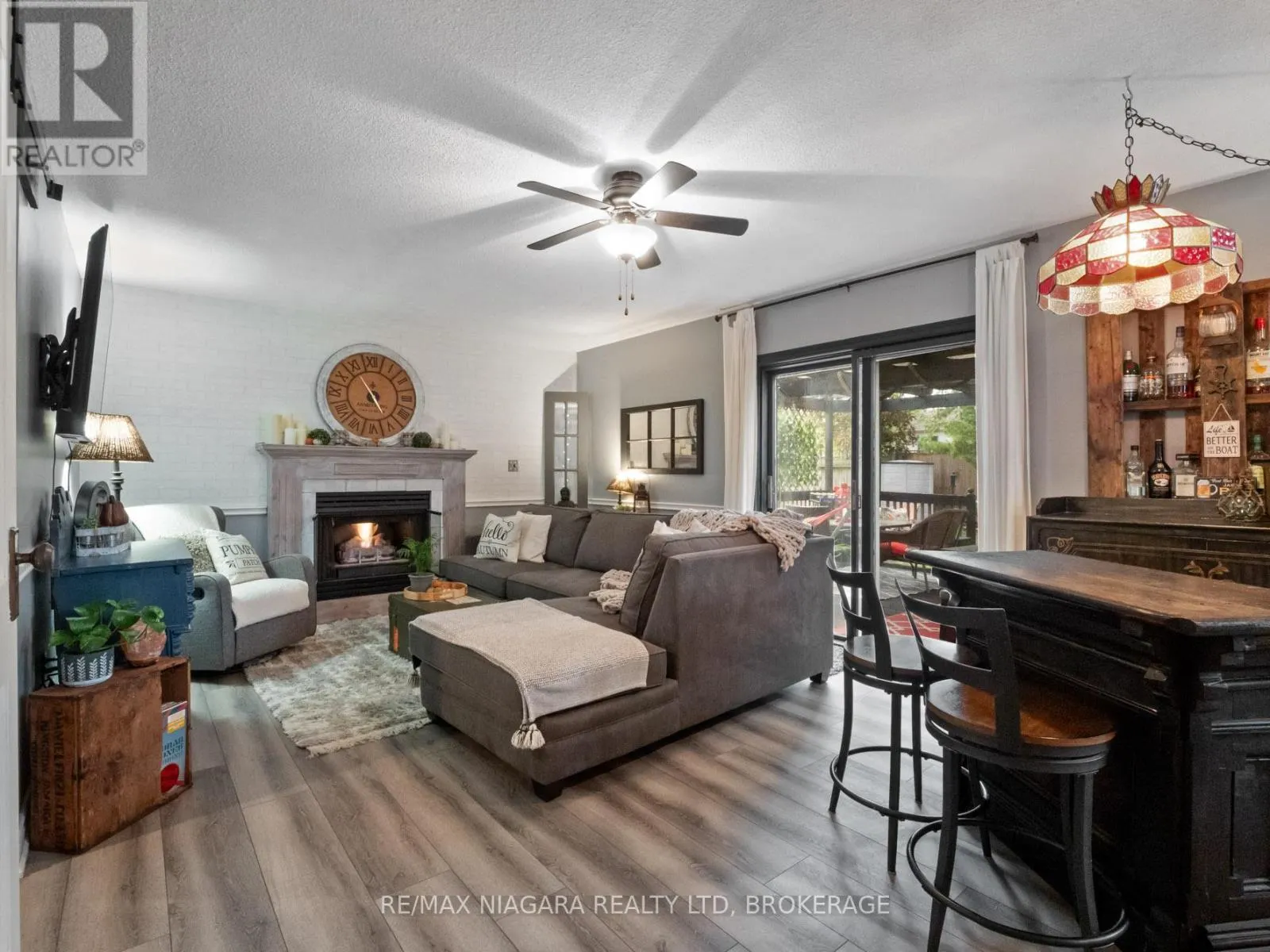 3695 RIVER TRAIL CRESCENT