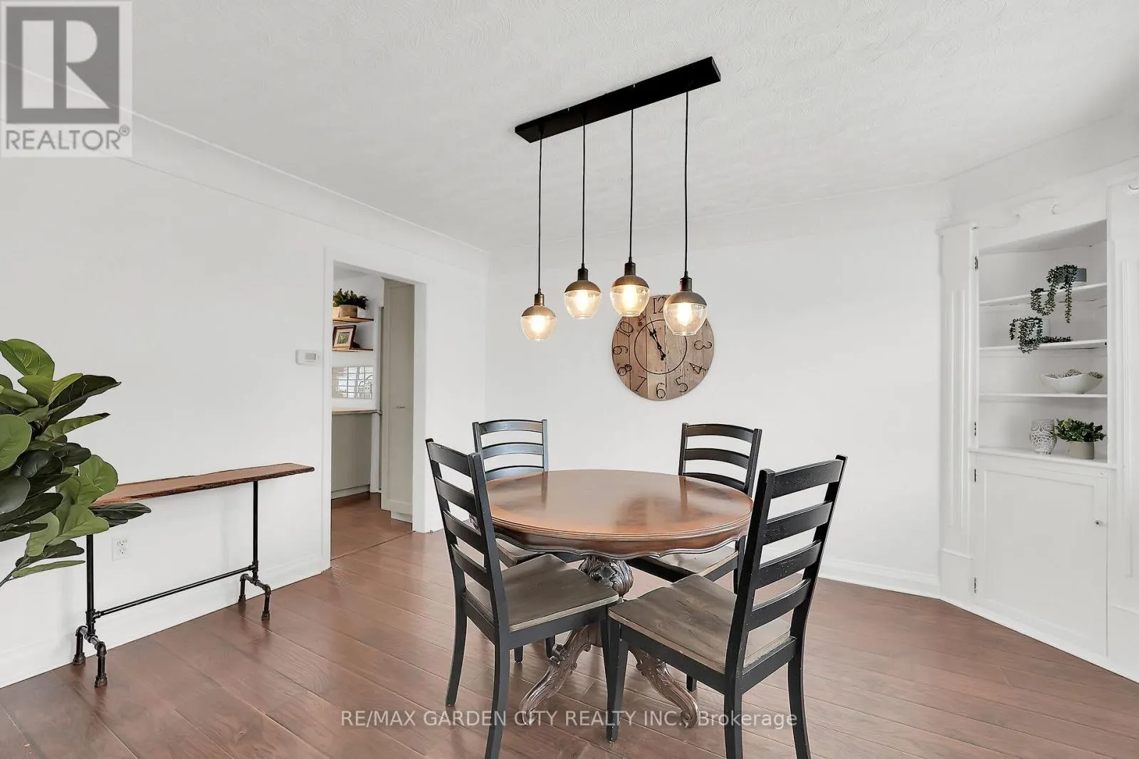 5124 CANBOROUGH ROAD