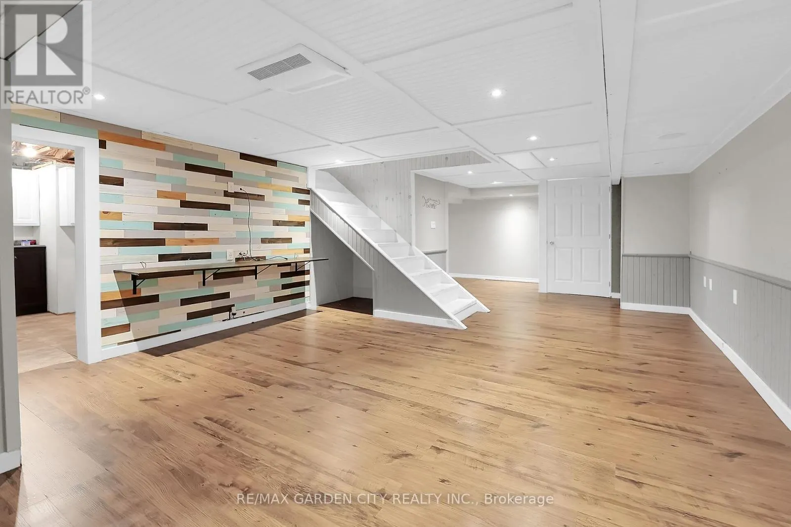 5124 CANBOROUGH ROAD