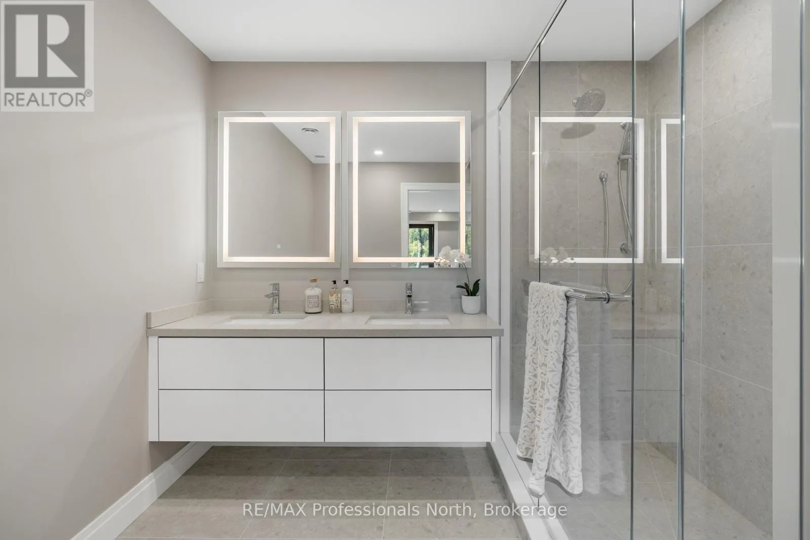 203 - 32 BRUNEL ROAD, #203