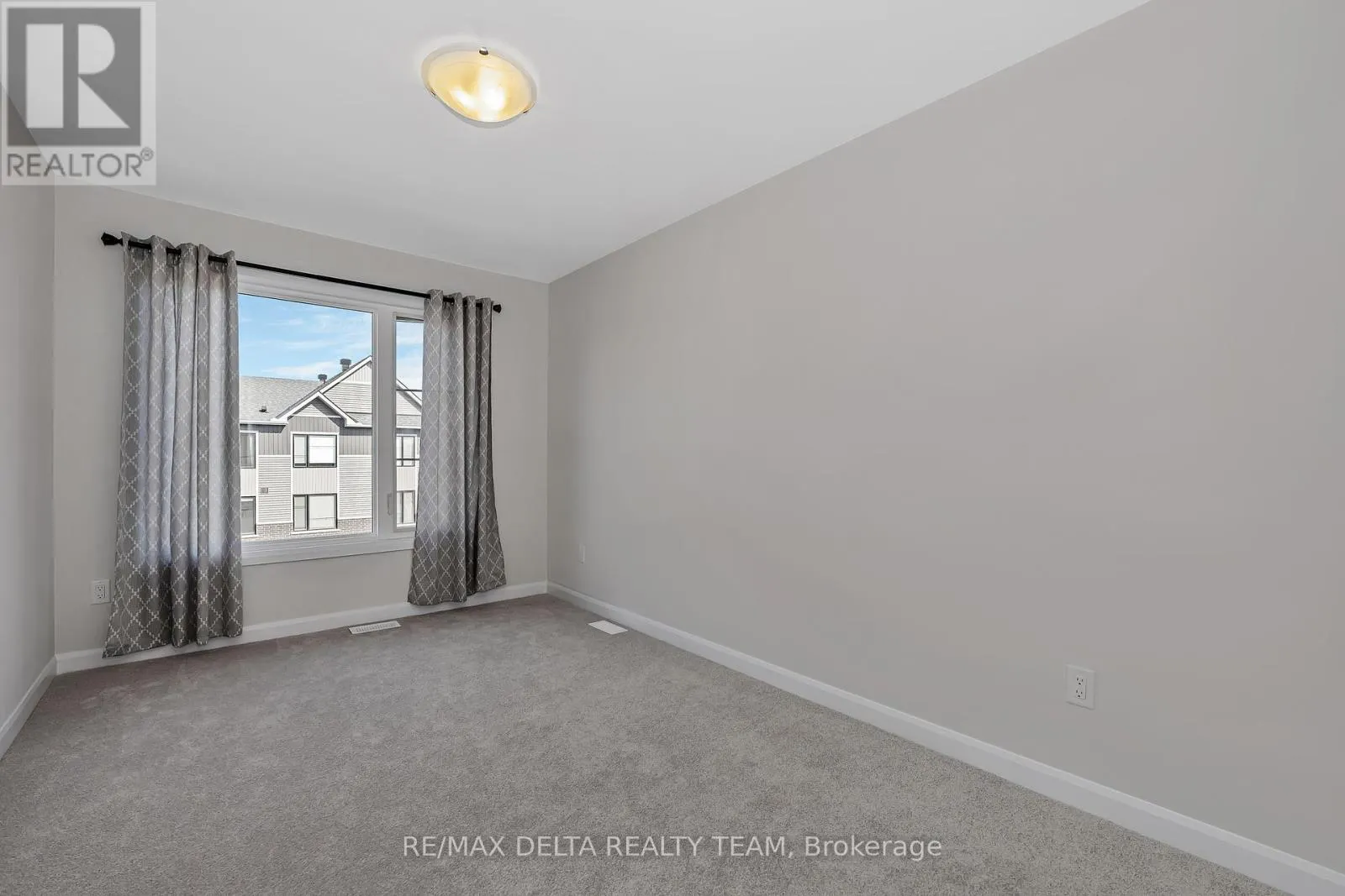 703 CONFLUENCE WALK
