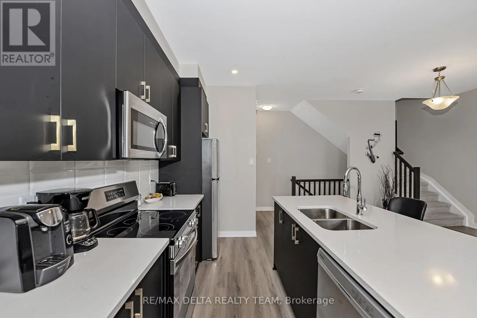703 CONFLUENCE WALK