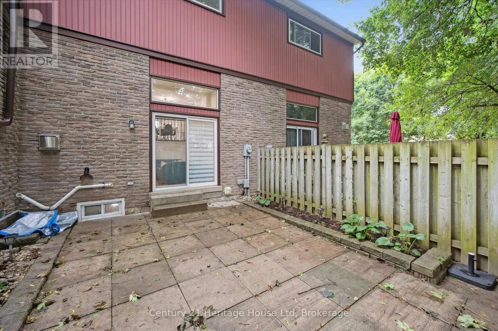 10 - 2 WORTON AVENUE, #10
