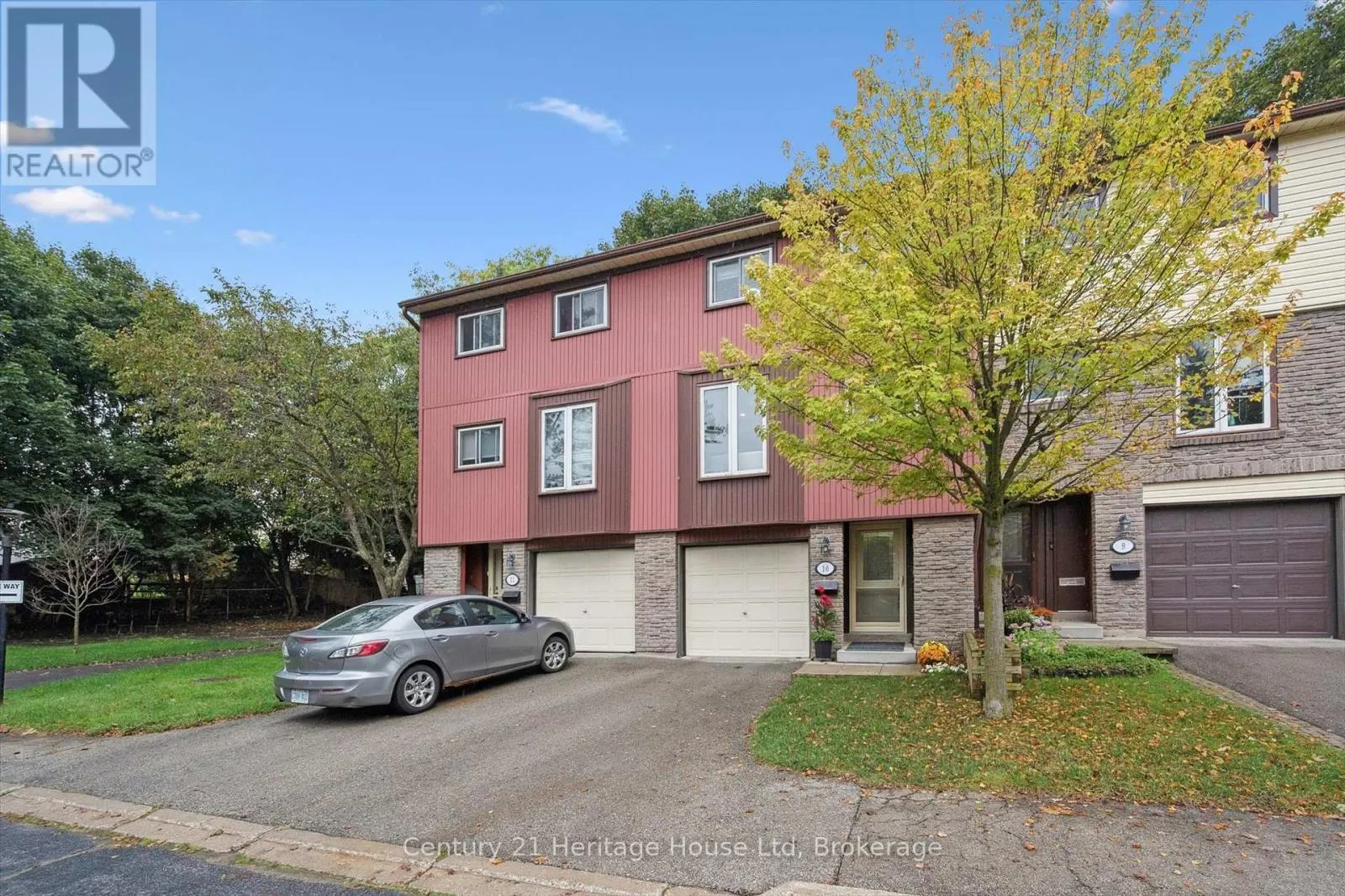 10 - 2 WORTON AVENUE, #10