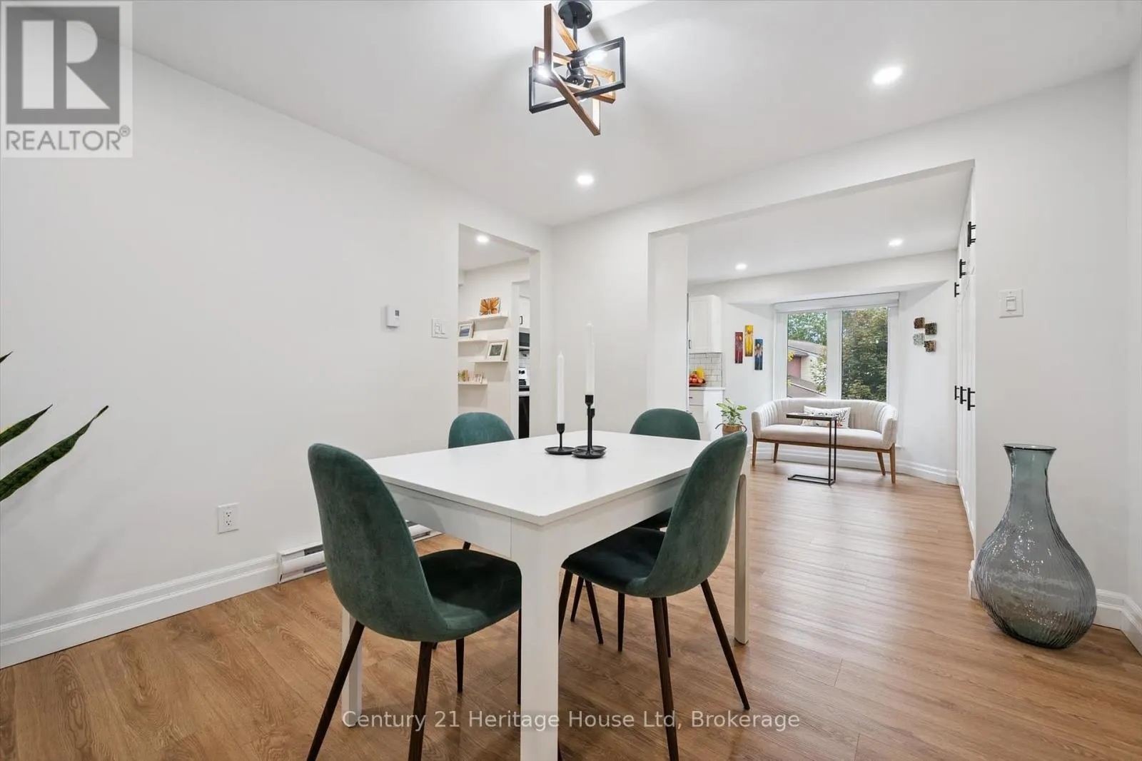 10 - 2 WORTON AVENUE, #10