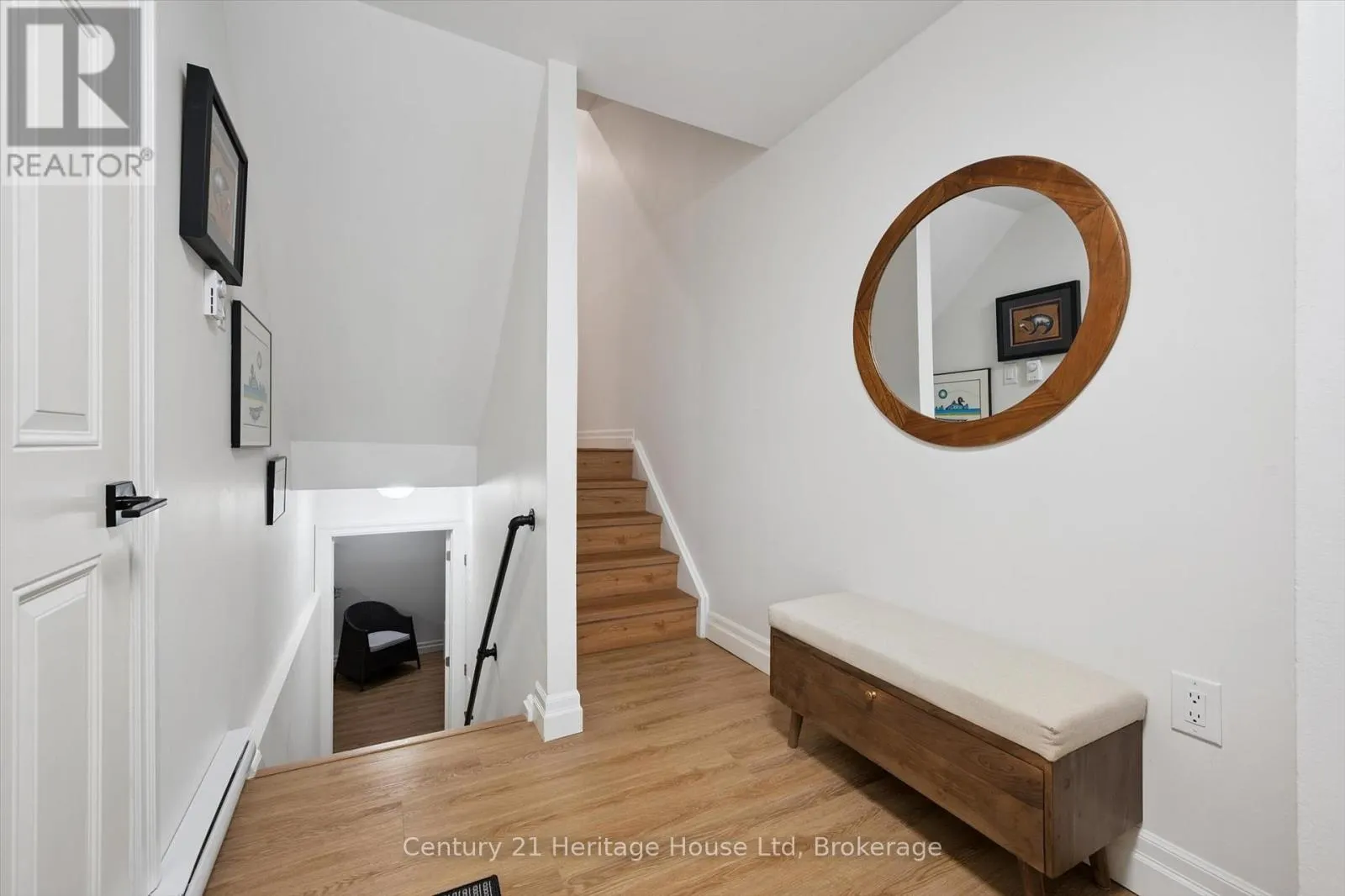 10 - 2 WORTON AVENUE, #10