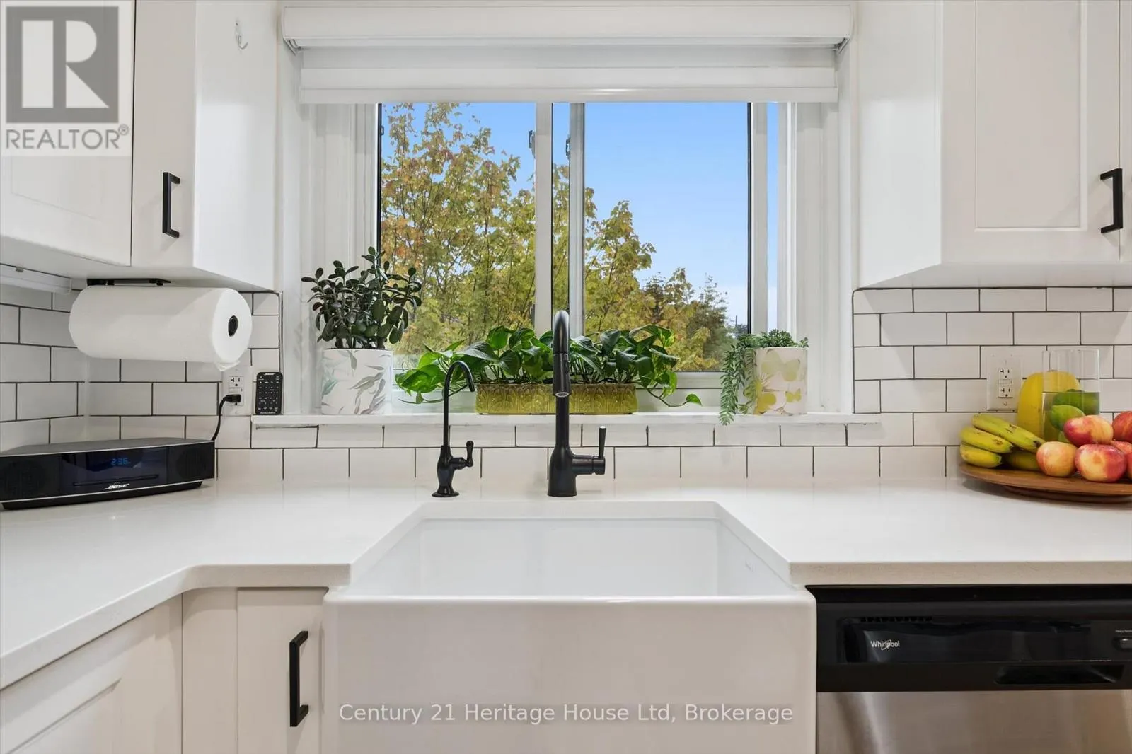 10 - 2 WORTON AVENUE, #10
