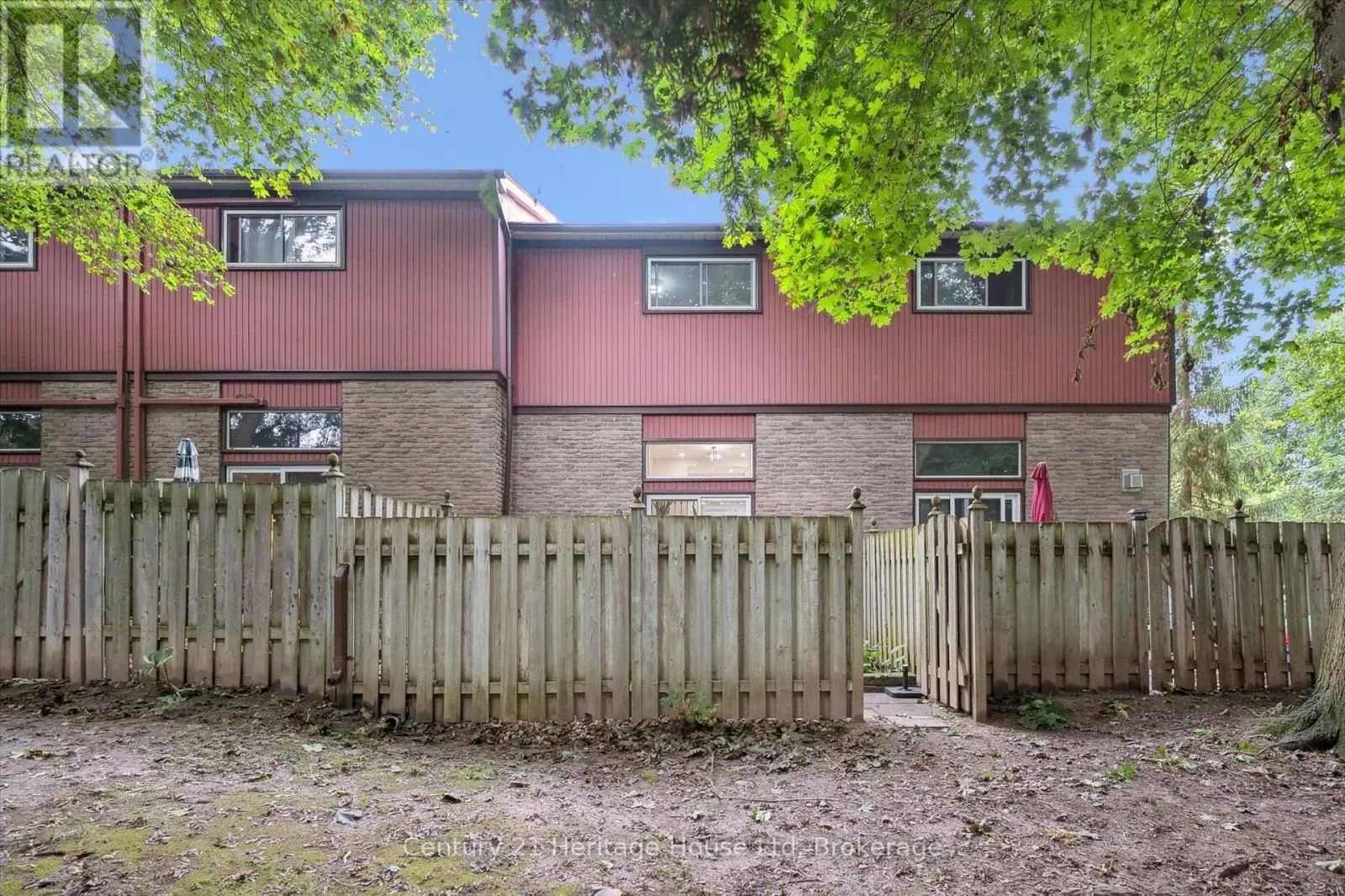 10 - 2 WORTON AVENUE, #10