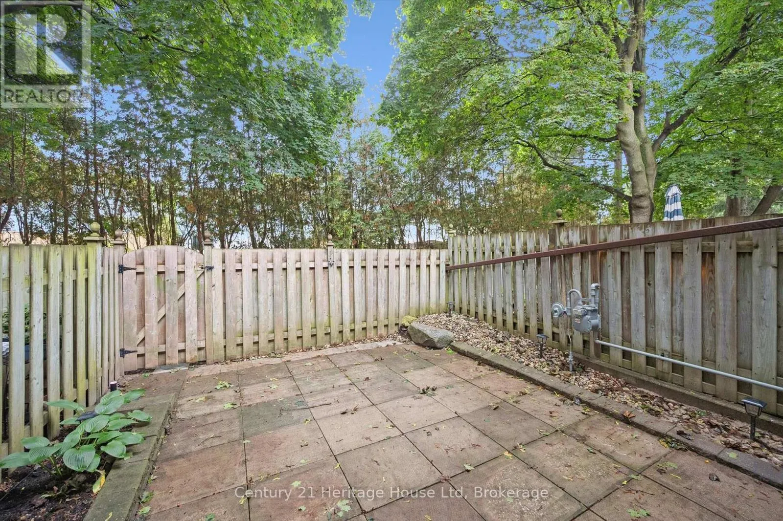 10 - 2 WORTON AVENUE, #10