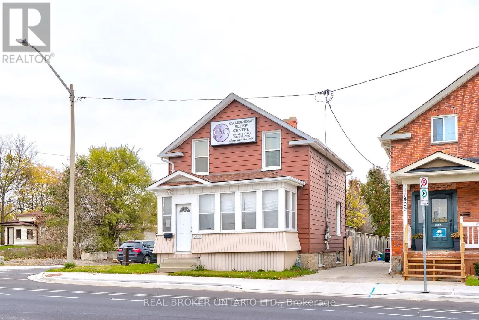 1405 KING STREET E