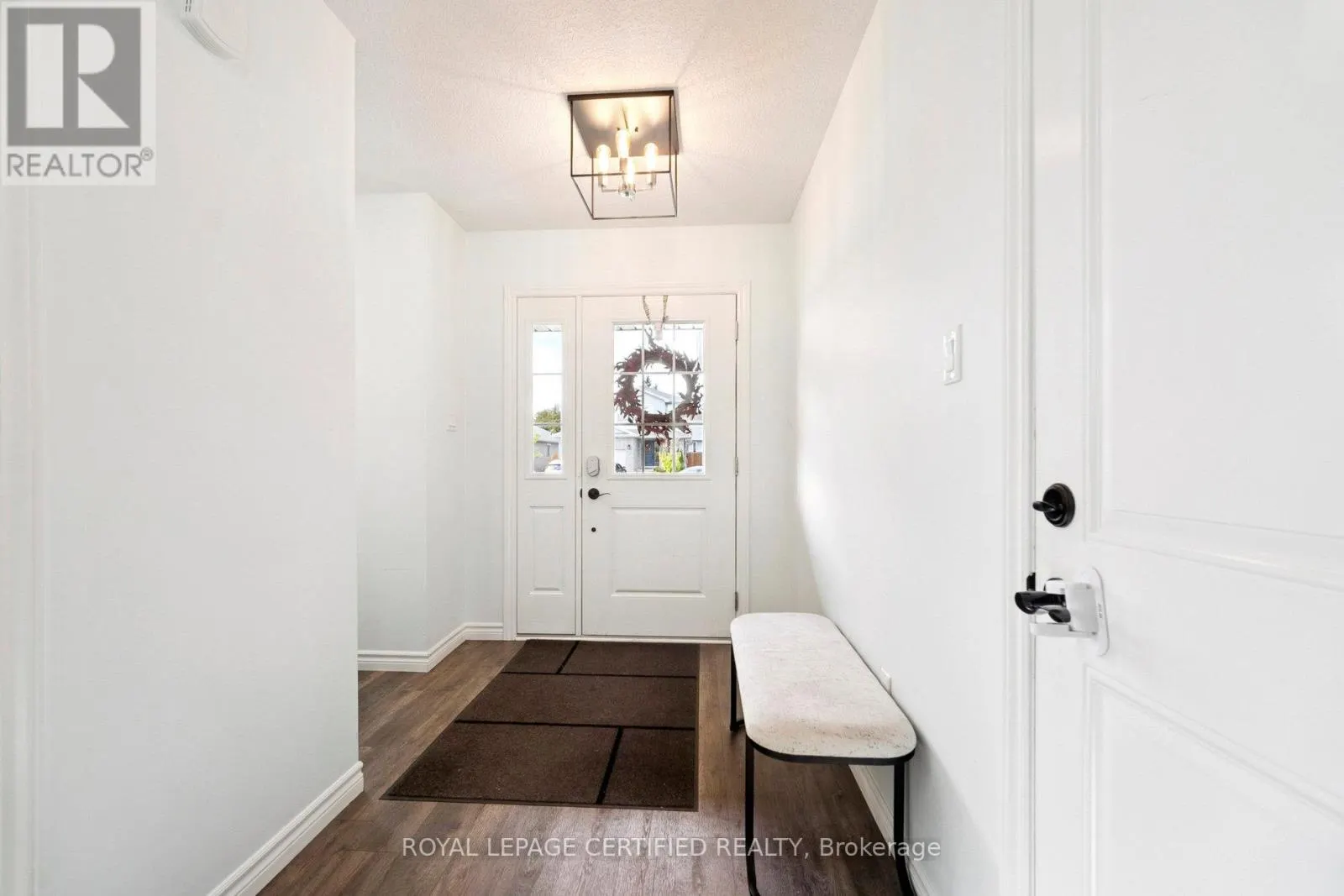 3 MINLER STREET E