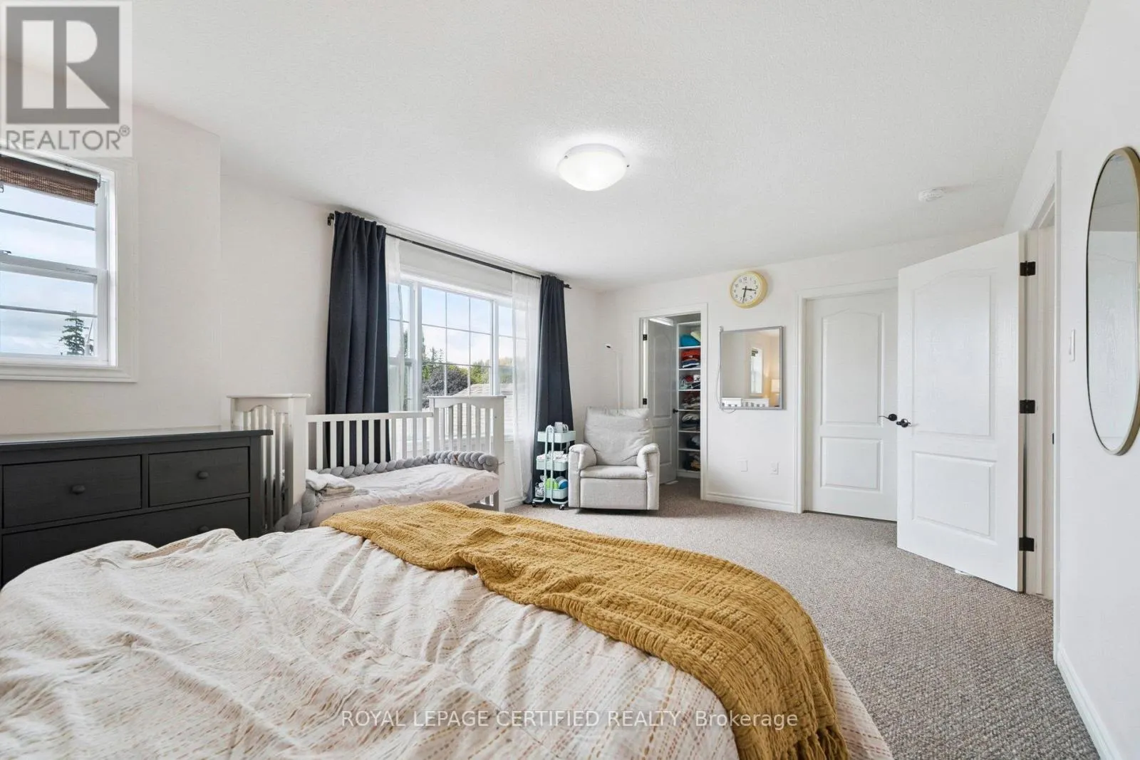 3 MINLER STREET E