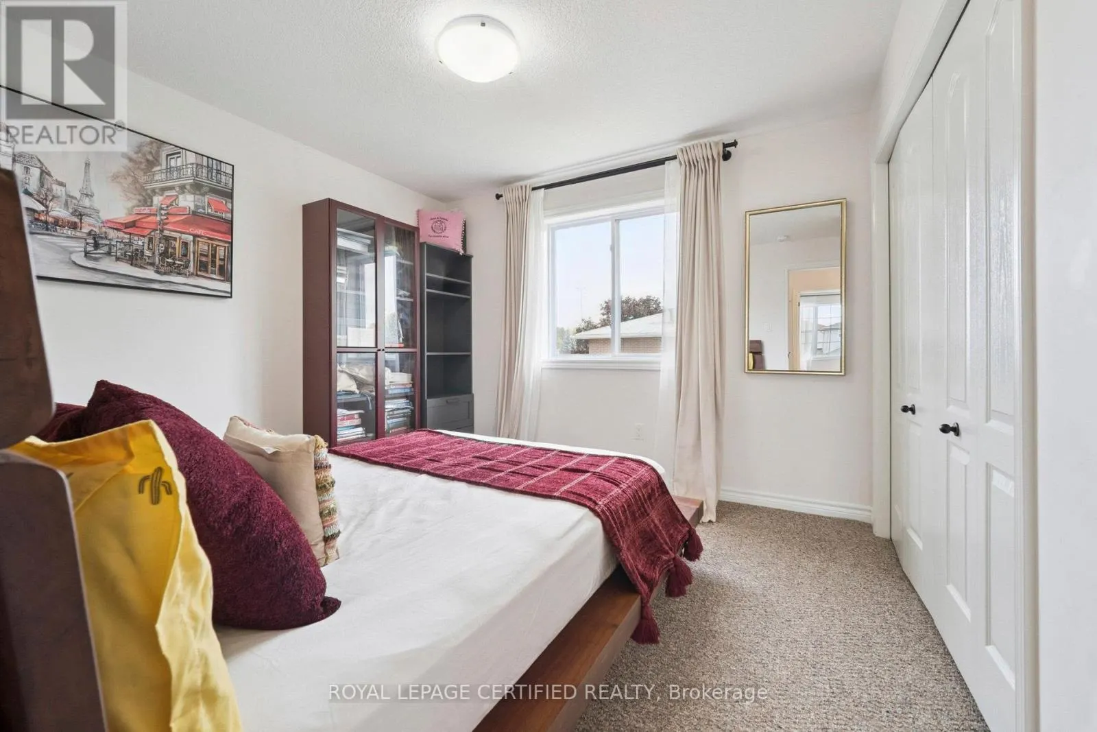 3 MINLER STREET E