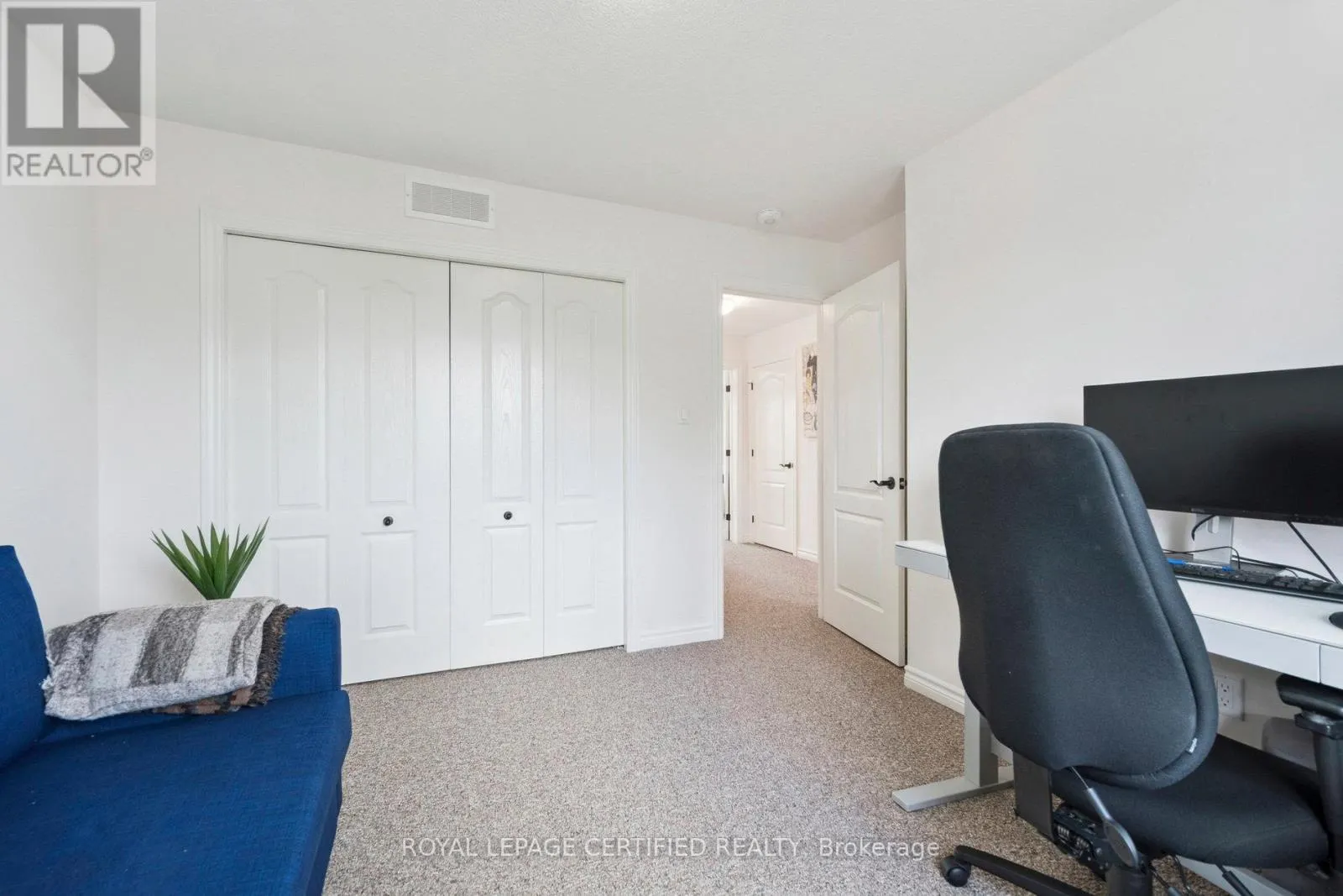 3 MINLER STREET E