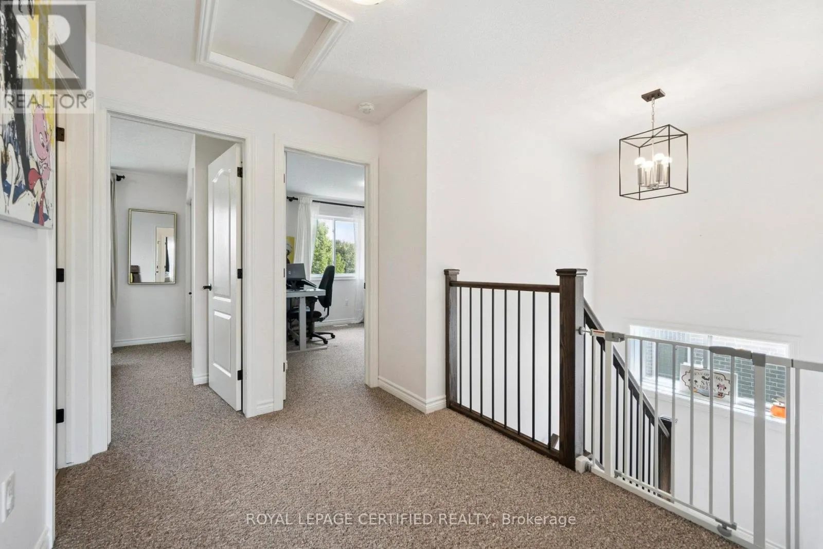 3 MINLER STREET E