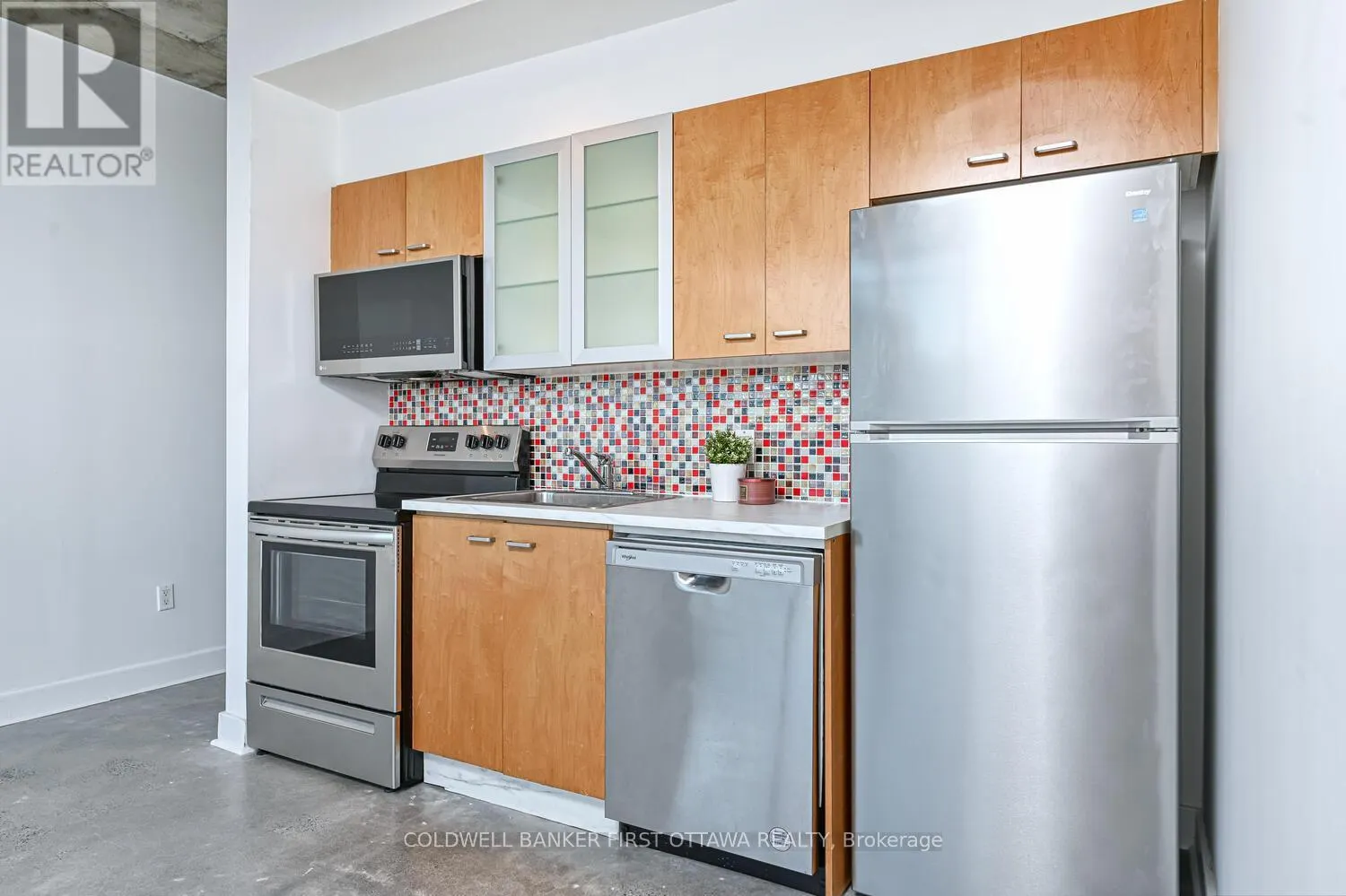506 - 383 CUMBERLAND STREET