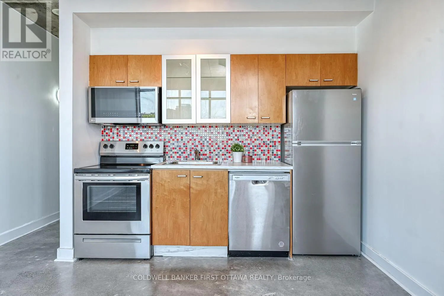 506 - 383 CUMBERLAND STREET