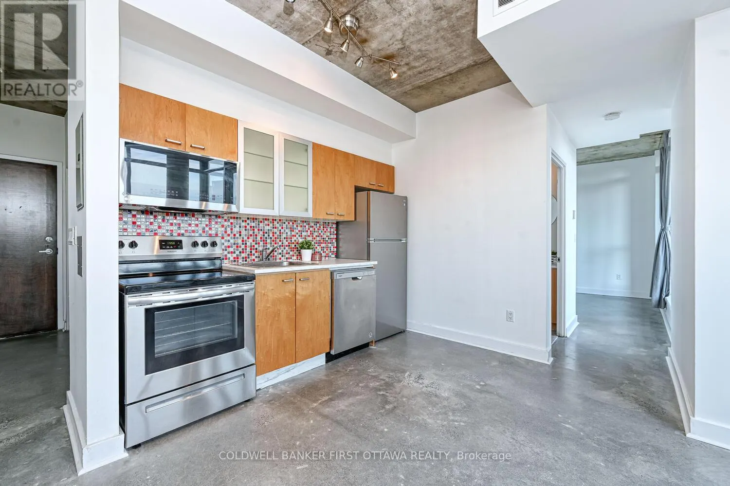 506 - 383 CUMBERLAND STREET