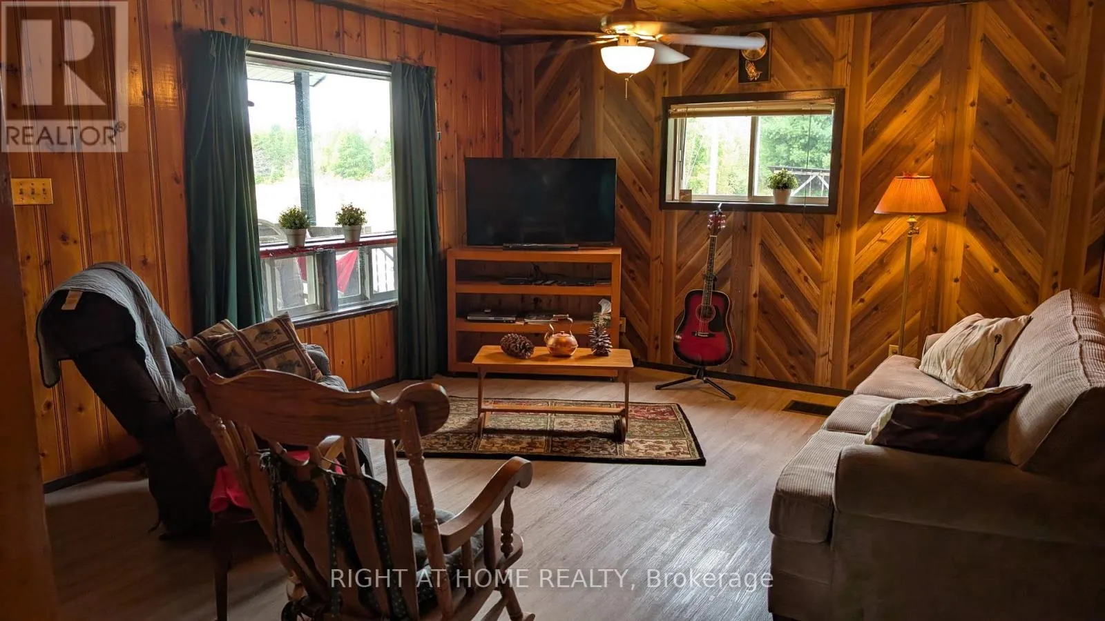58 BELLEFEUILLE ROAD S