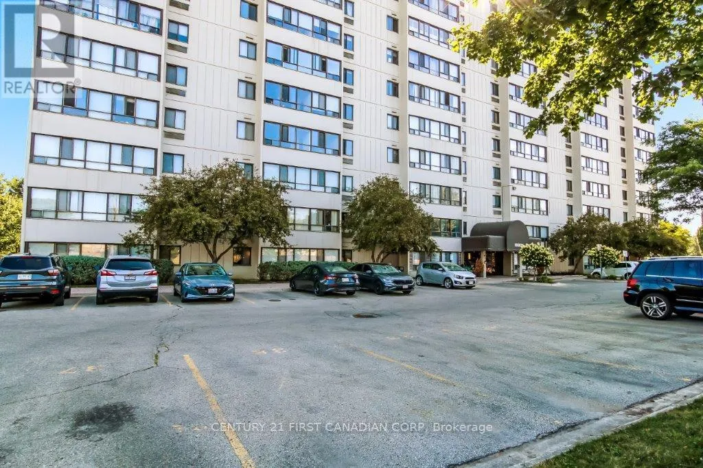 909 - 1600 ADELAIDE STREET N, #909