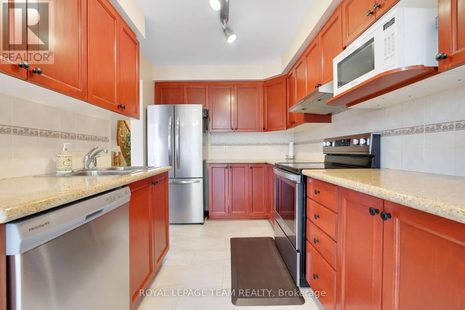 144 DEERCROFT AVENUE