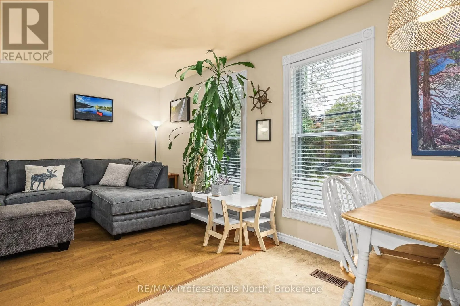83 FLORENCE STREET W