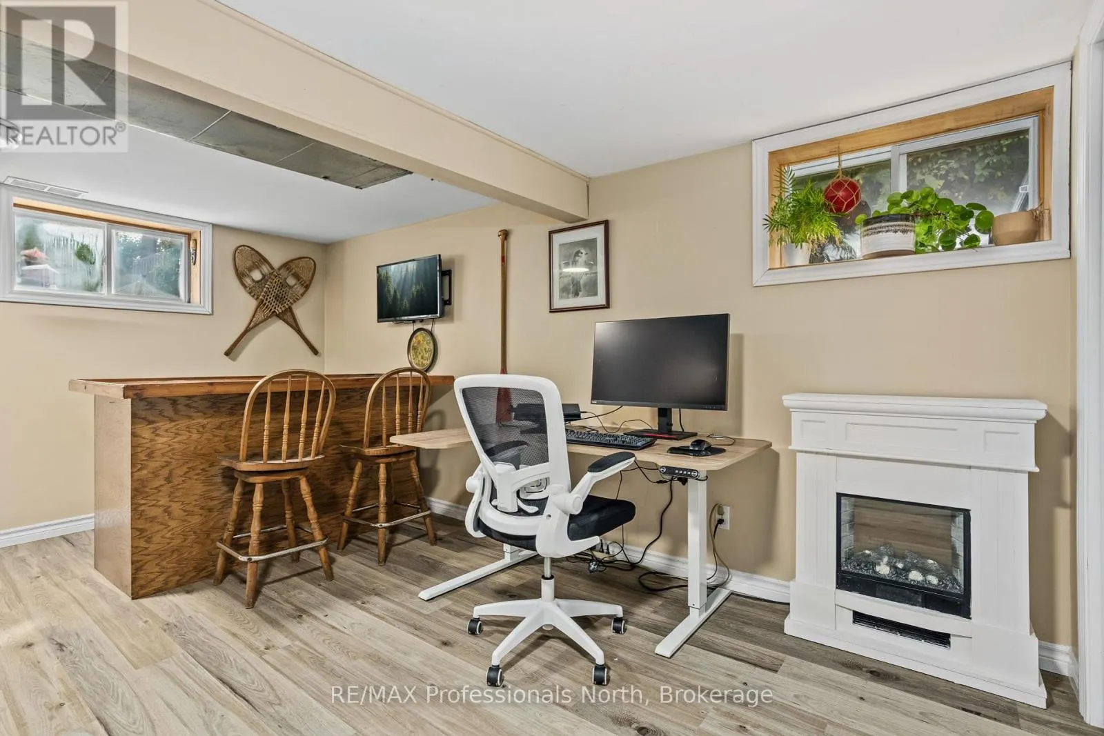 83 FLORENCE STREET W