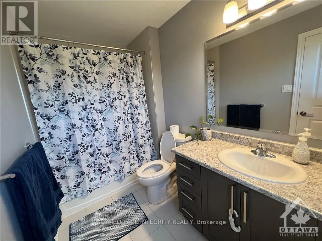 153 BANDELIER WAY