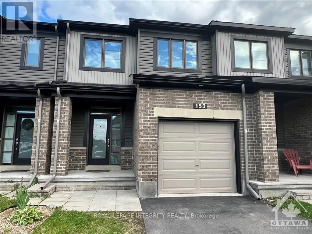 153 BANDELIER WAY