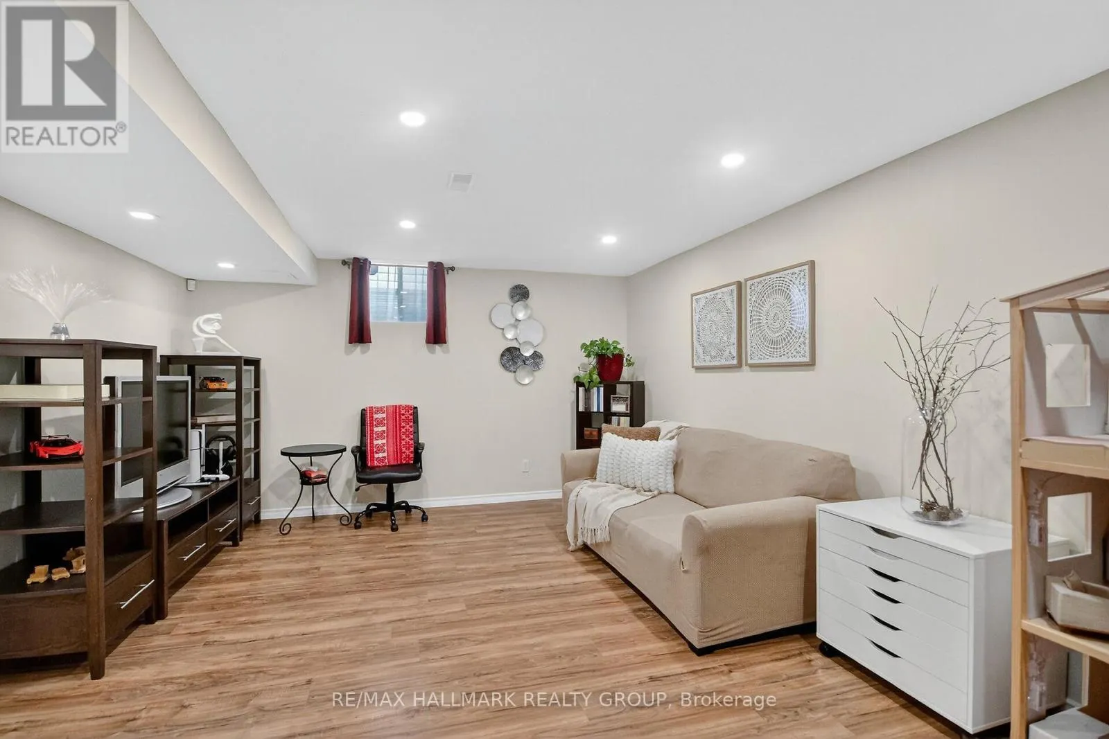 317 RIVER LANDING AVENUE