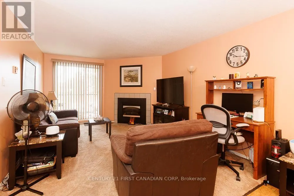 204 - 725 DEVERON CRESCENT, #204