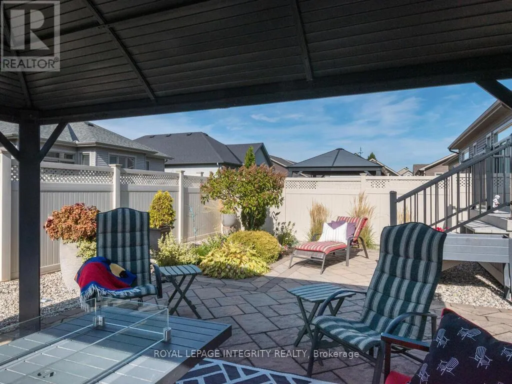 112 ELFIN GROVE