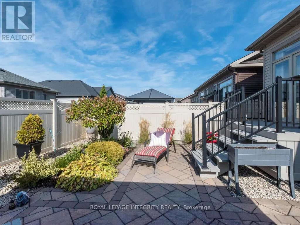 112 ELFIN GROVE