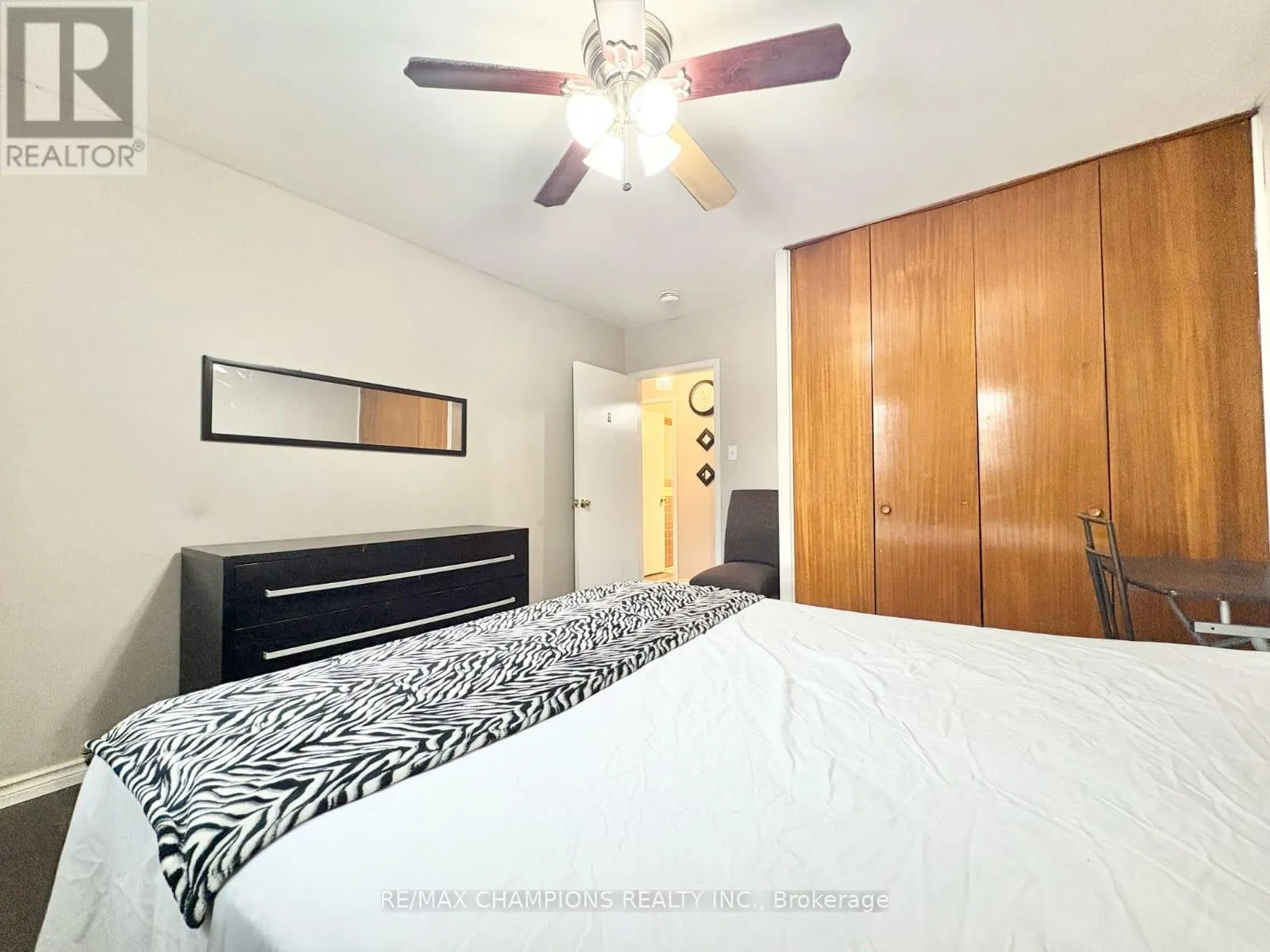 265 GLENRIDGE DRIVE