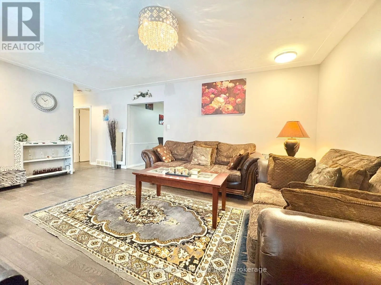 265 GLENRIDGE DRIVE