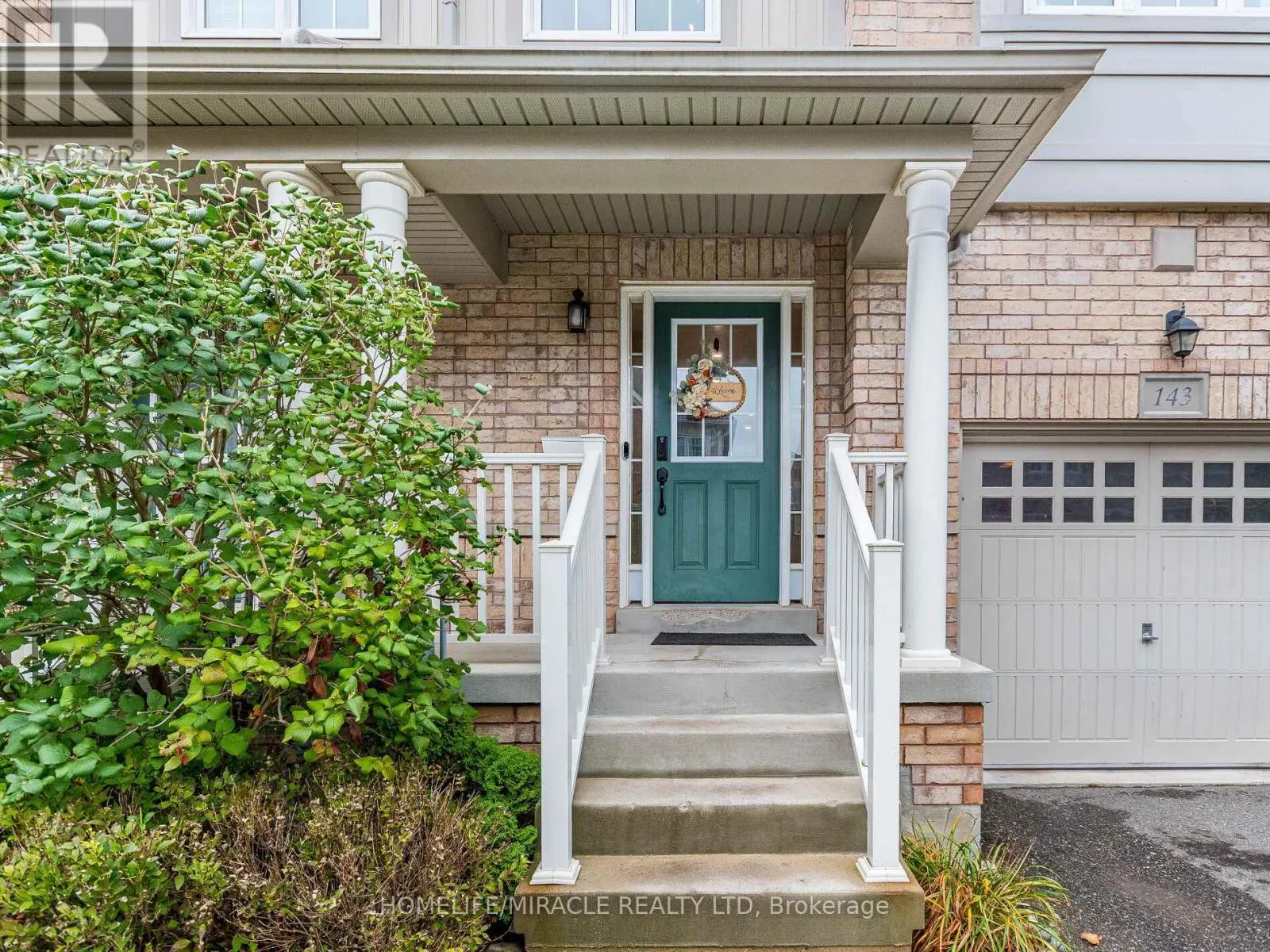 # 143 - 1035 VICTORIA ROAD S