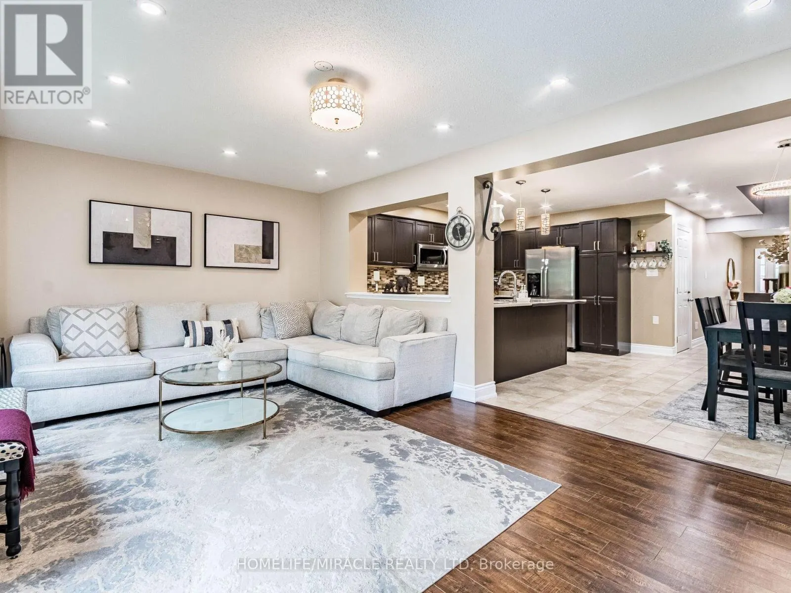 # 143 - 1035 VICTORIA ROAD S