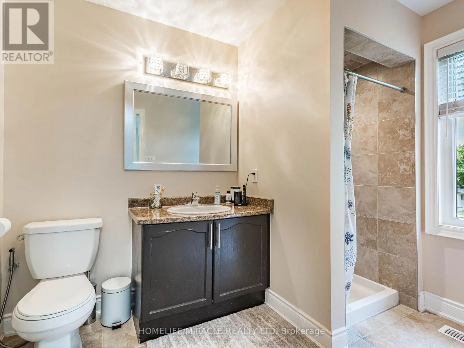 # 143 - 1035 VICTORIA ROAD S