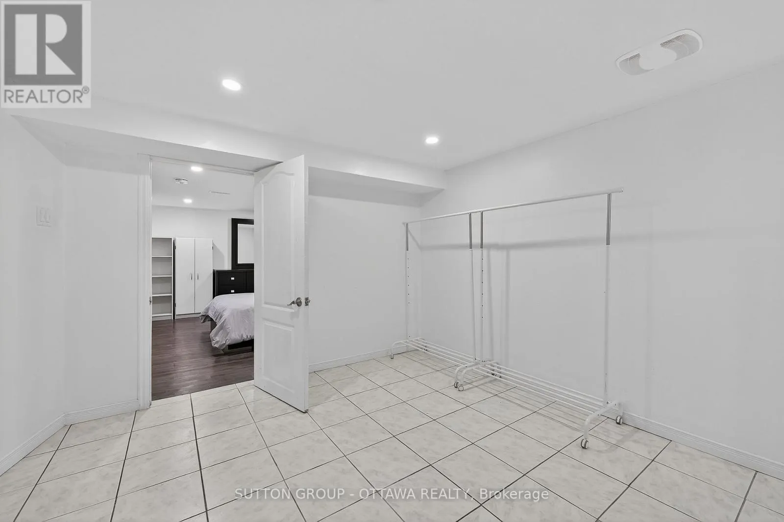 1000 ADLEY ROAD N