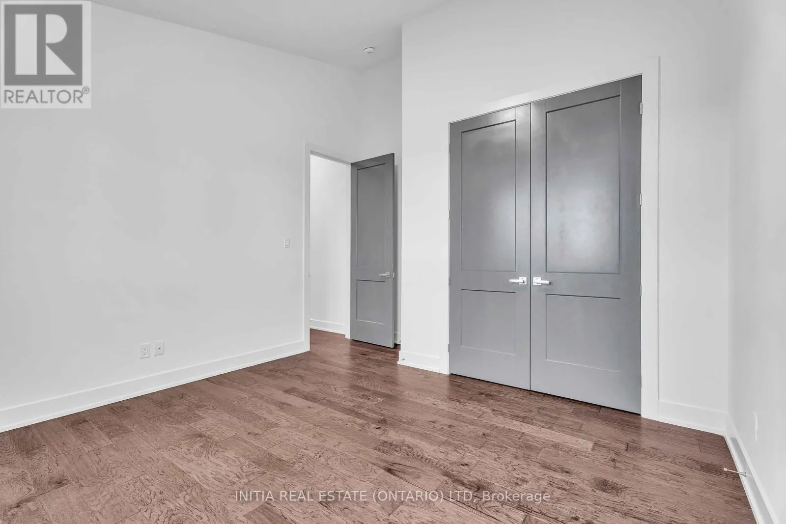 115 SOUTH CARRIAGE ROAD