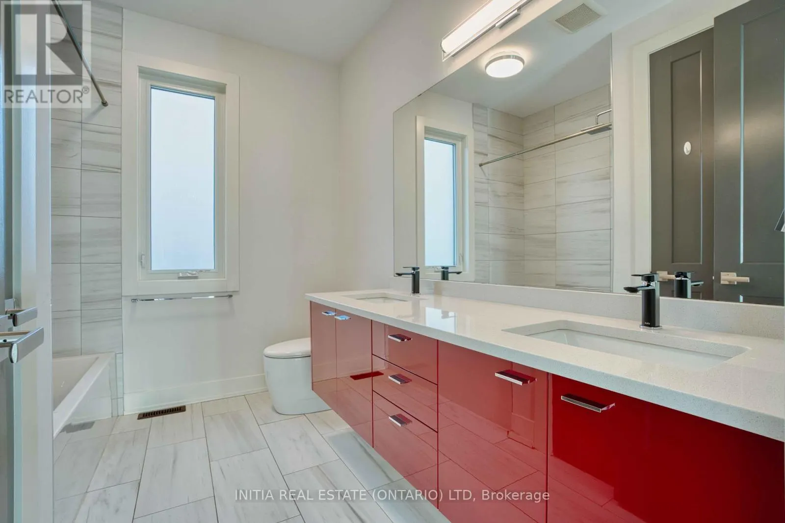115 SOUTH CARRIAGE ROAD