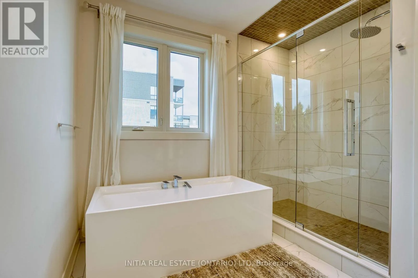115 SOUTH CARRIAGE ROAD