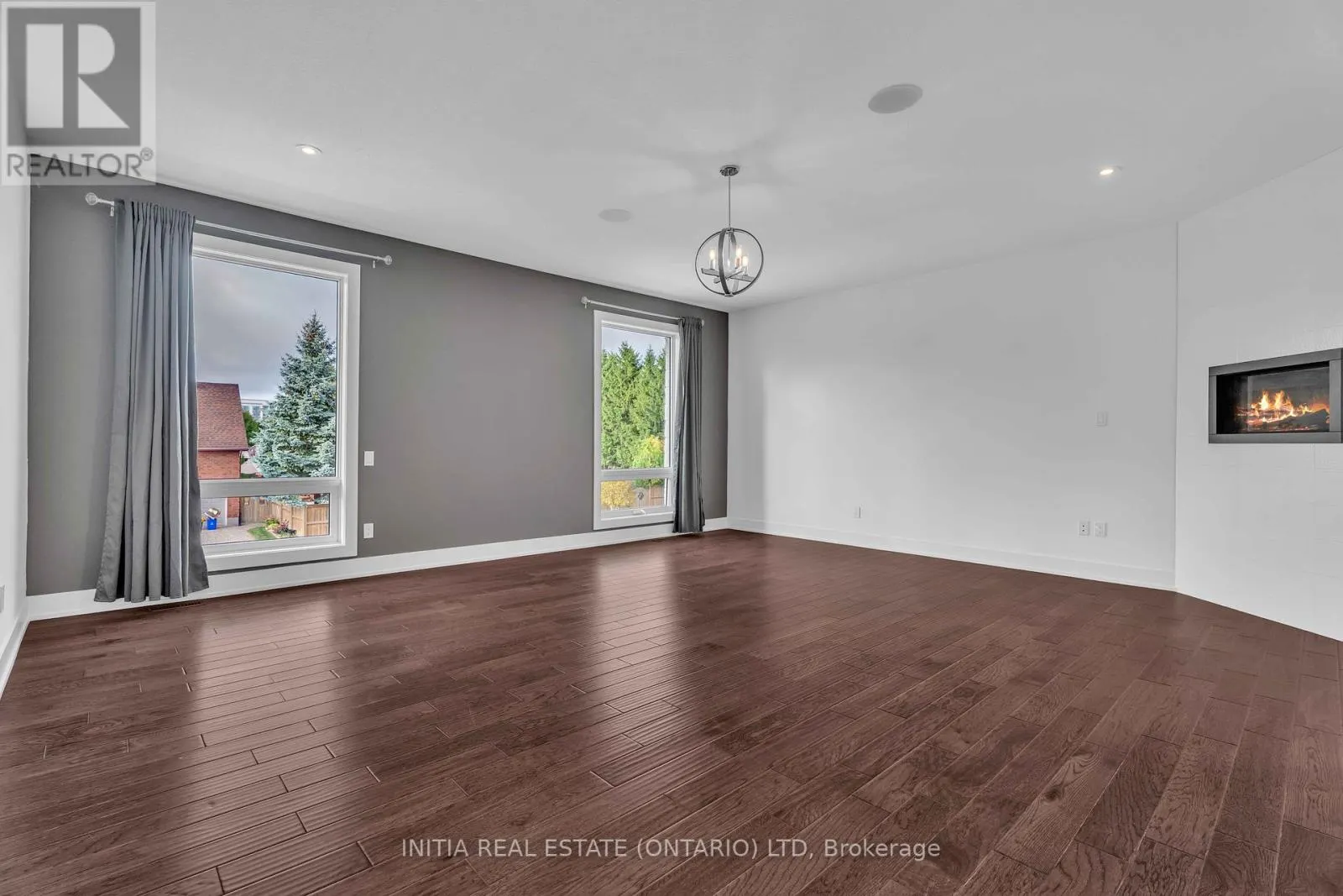 115 SOUTH CARRIAGE ROAD
