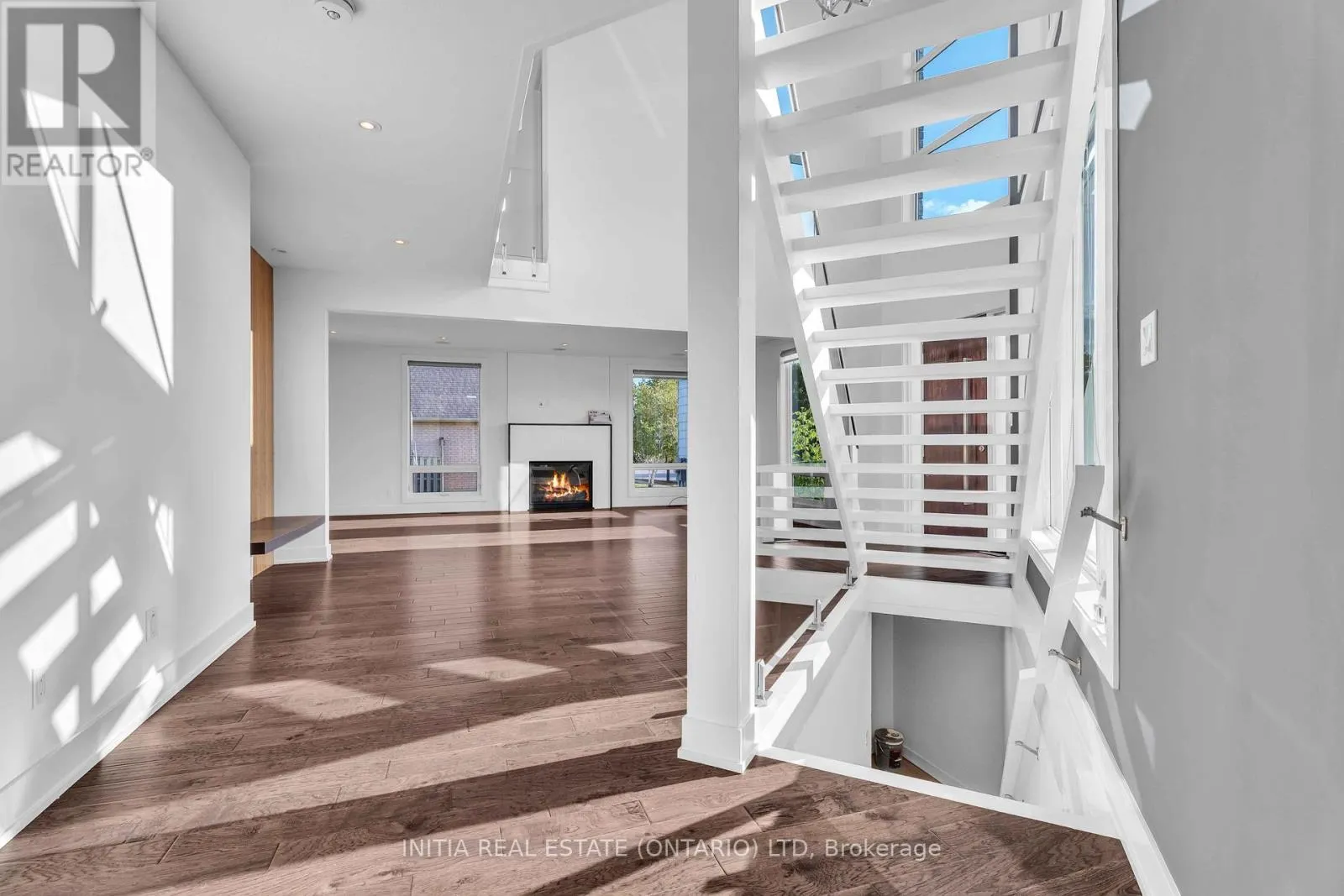 115 SOUTH CARRIAGE ROAD