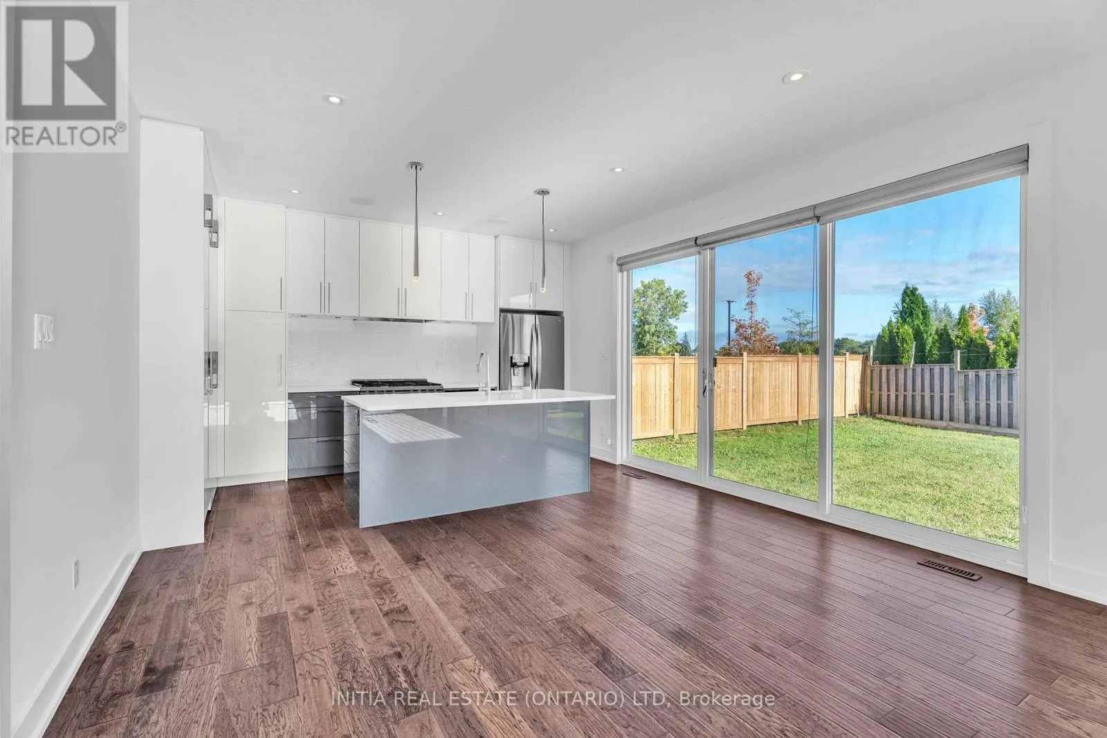 115 SOUTH CARRIAGE ROAD